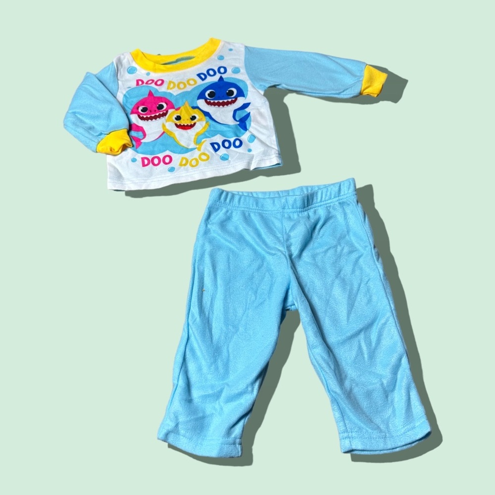 Baby Pink Fong Baby Shark Fleece Two Piece Pajama Set Long Sleeve And Pants 12 M